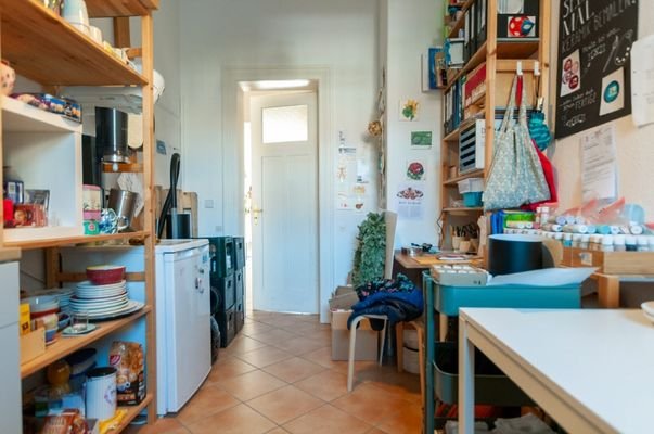 Büro mit Anschluss für Teeküche