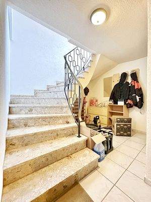 KG - Blick in den Flur