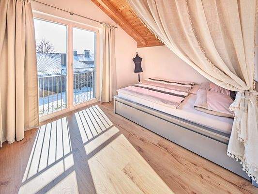 Schlafzimmer mit Bergblick