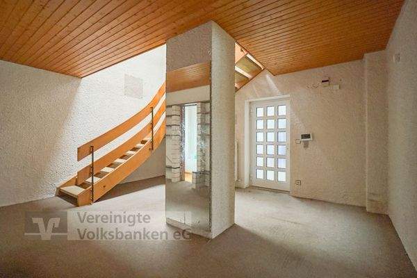 Eingangsbereich-Treppenhaus