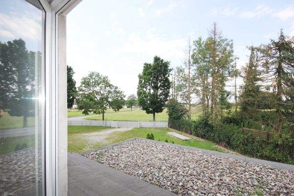 Blick zur Zufahrt.jpg