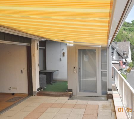 DG, Terrasse und Aufzug