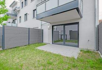 Garten mit Terrasse