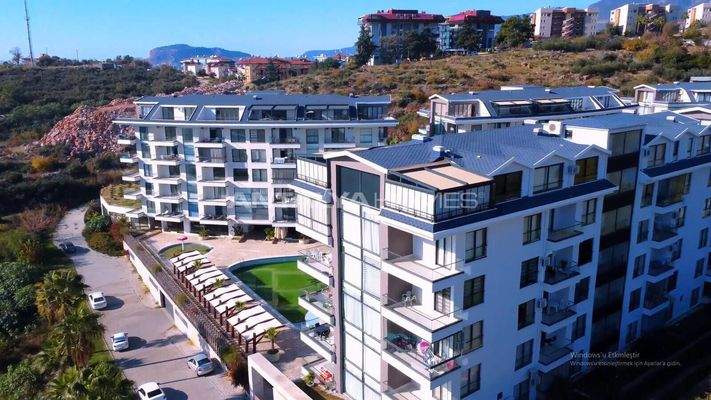 2-Bedroom Furnished Apartment 750 M from the Sea in Alanya