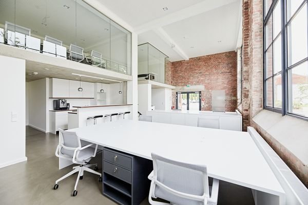 mies-van-der-rohe-E50-005-lo