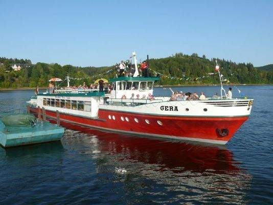 Schifffahrt Tourismus auf dem Stausee