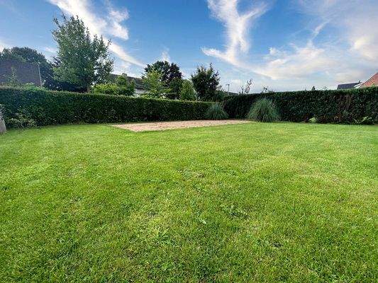 Gartenbereich  mit vielseitigen Gestaltungsmöglichkeiten