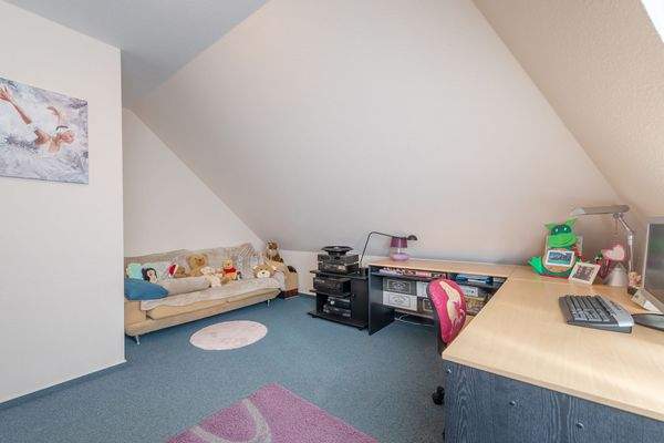 HomeOffice / Kinderzimmer