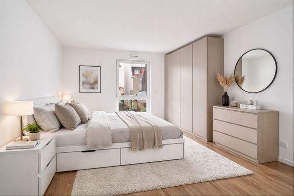 Schlafzimmer möbliert