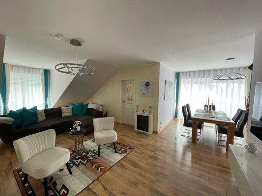 Wohn- und Essbereich