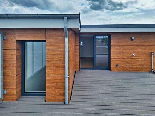 Dachterrasse mit Abstellraum