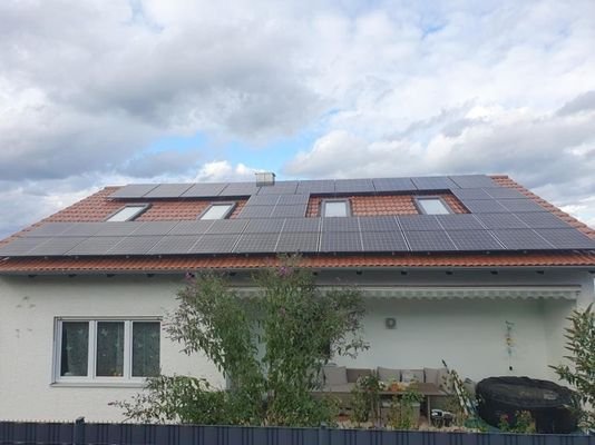 Südseite mit PV-Modulen