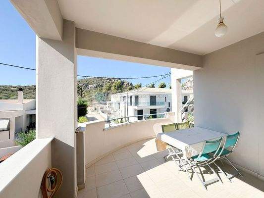 9b8c57b9ad214bc6993c9ee136d96a3f-original