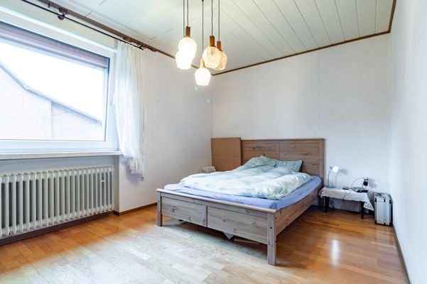 Schlafzimmer - EG