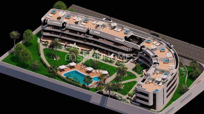 Golf Flats with Community Pool in Los Alcázares