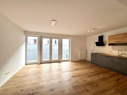 Wohnraum mit integr. Einbauküche