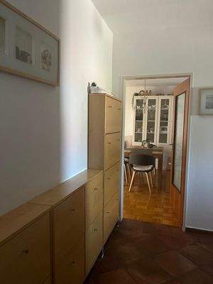 Blick vom Flur ins Esszimmer