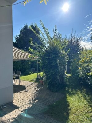 Teil Garten und Terrasse un.jpg