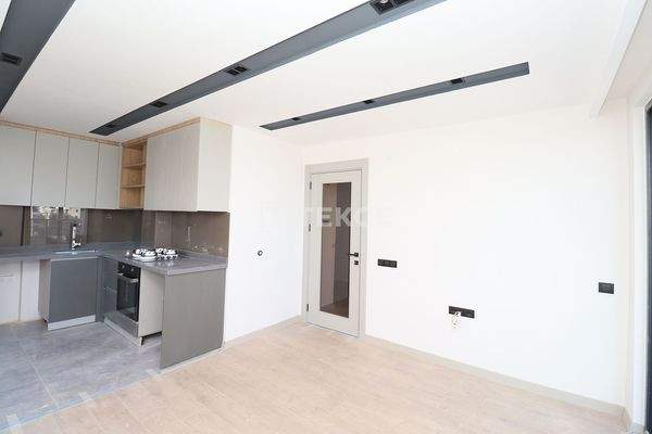 Apartment in a Complex with Pool Near City Hospital in Kepez Antalya