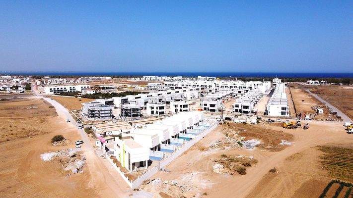 Semi-Detached Villas with Private Pools and Gardens in İskele