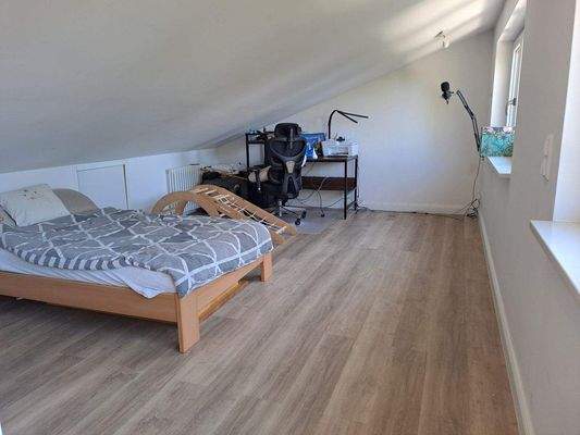 wohnlich ausgebauter Dachboden