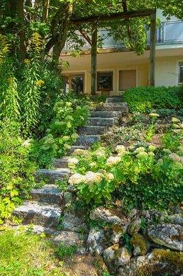 Terrasse vom Garten aus