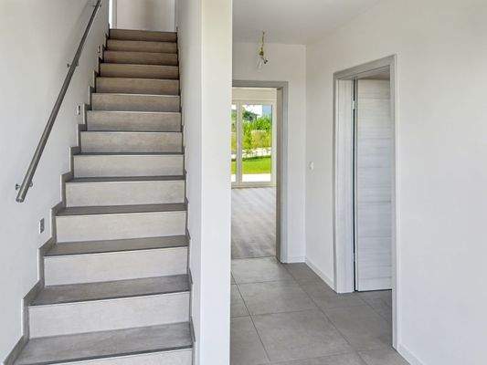 Treppenaufgang und Diele