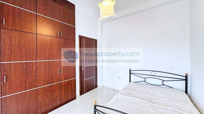 a67ffd67c0d844fba0fc1b1b6ff35bb5-original