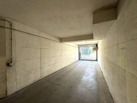 Die TG-Ein- und Ausfahrt …