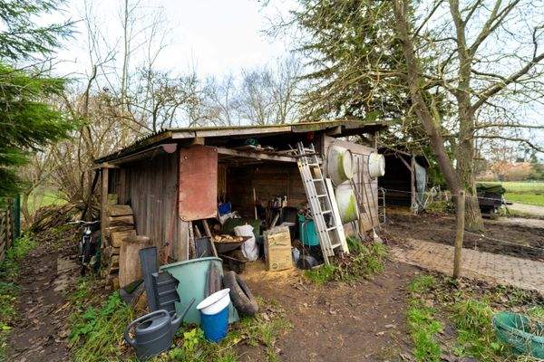 Nebengelass und Unterstand