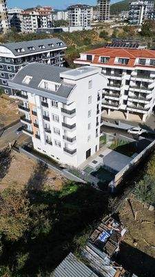 Spacious Sea View Apartments with a Shared Pool in Alanya