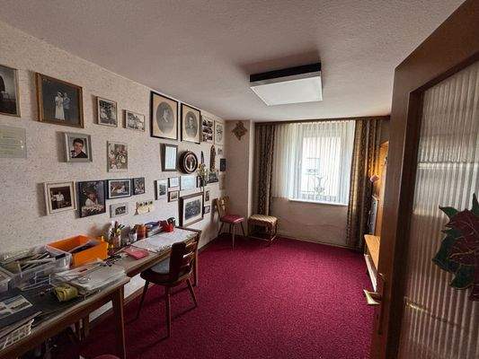 OG Wohnung Büro.JPG