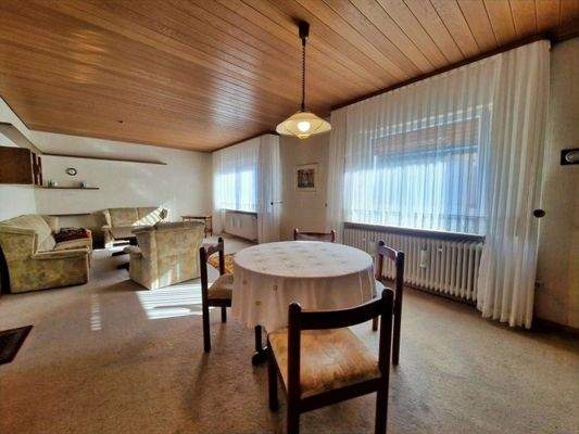 1.OG: Wohn-/Essbereich