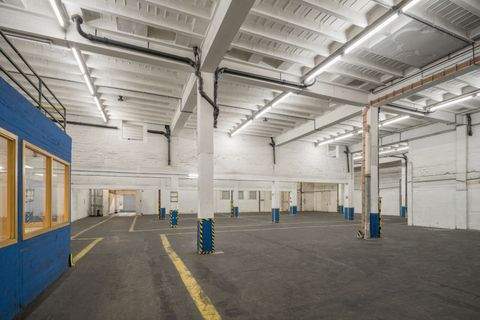 Lübeck Halle, Lübeck Hallenfläche