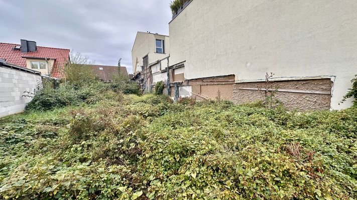 Grundstück Hinteransicht