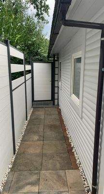 Außenansicht / Hintereingang