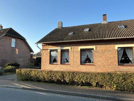 Straßenansicht Haus