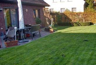 1- Hinterhaus u. Garten klein.jpg