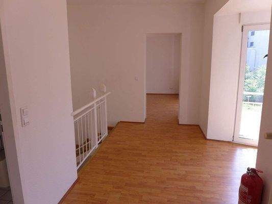 Eingangsbereich im 1. OG .JPG