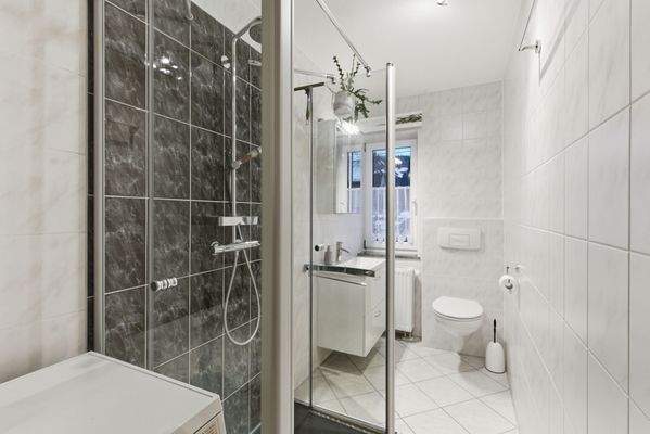 Obergeschoss Bad mit Dusche