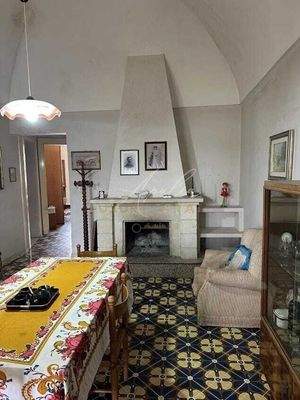 Antike Unterkunft mit Garten