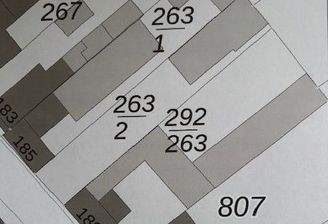 Grundstücksareal aus 3 Flurstücken.jpg