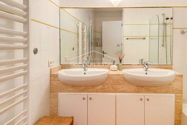 Bad (untere Wohnebene)