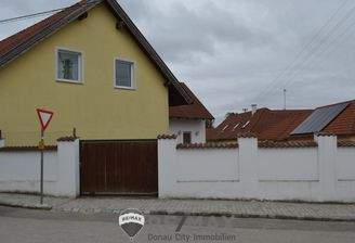 01. EFH 2062 Seefeld-Großkadolz - Straßenansicht