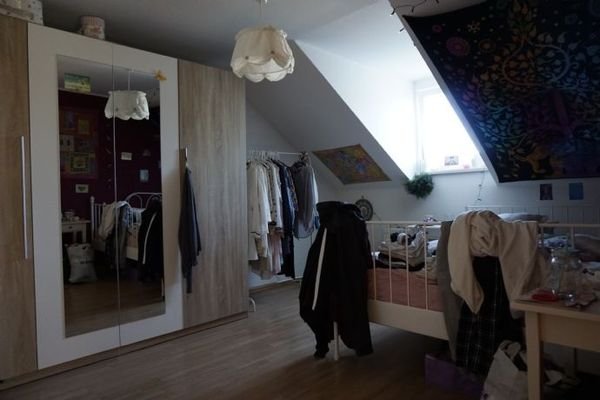 Schlafzimmer (hofseitig)