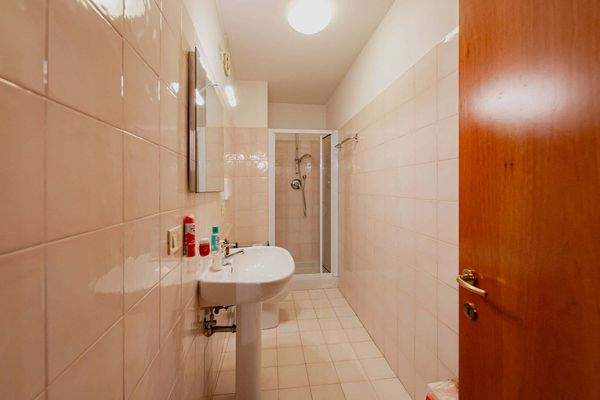 Eckhaus in Udine in der Via Grazzano