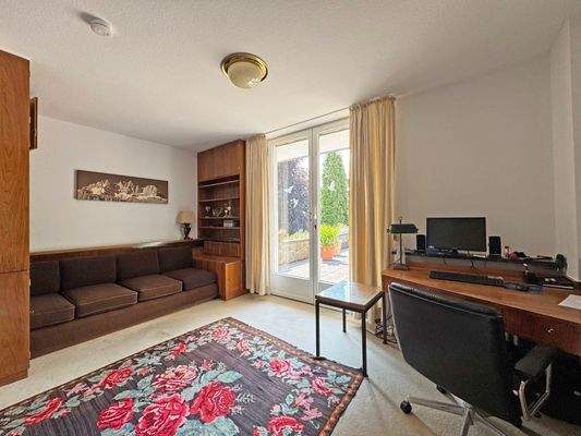 Büro-/Gästezimmer mit originaler Bauhaus-Möblierung