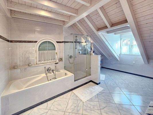 Bad des Schlafzimmers