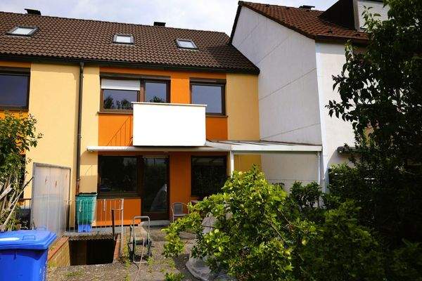 Rückseite vom Garten aus