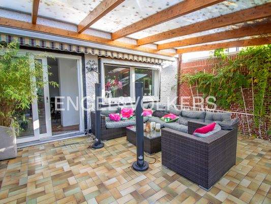 überdachte Terrasse